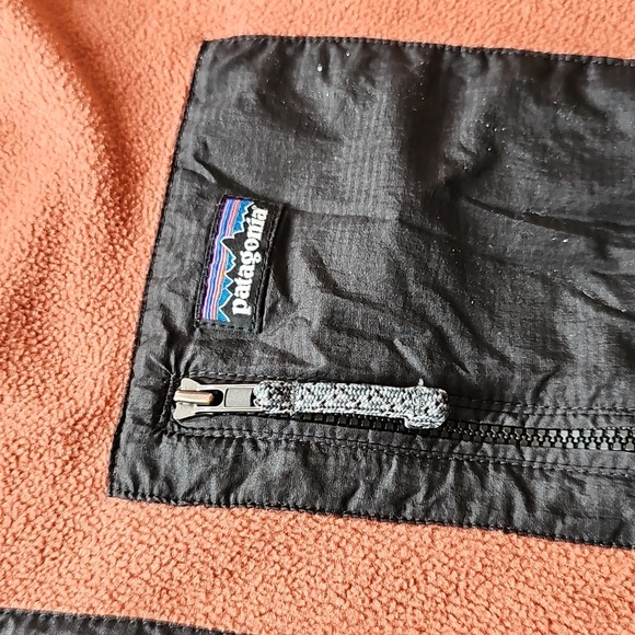 Patagonia Microdini 1/2 Zip Pullover Sweater, Youth Large - Picture 4 of 13